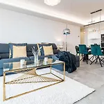 Apartamento Inf4.5p- Modern 3 Bed Next To